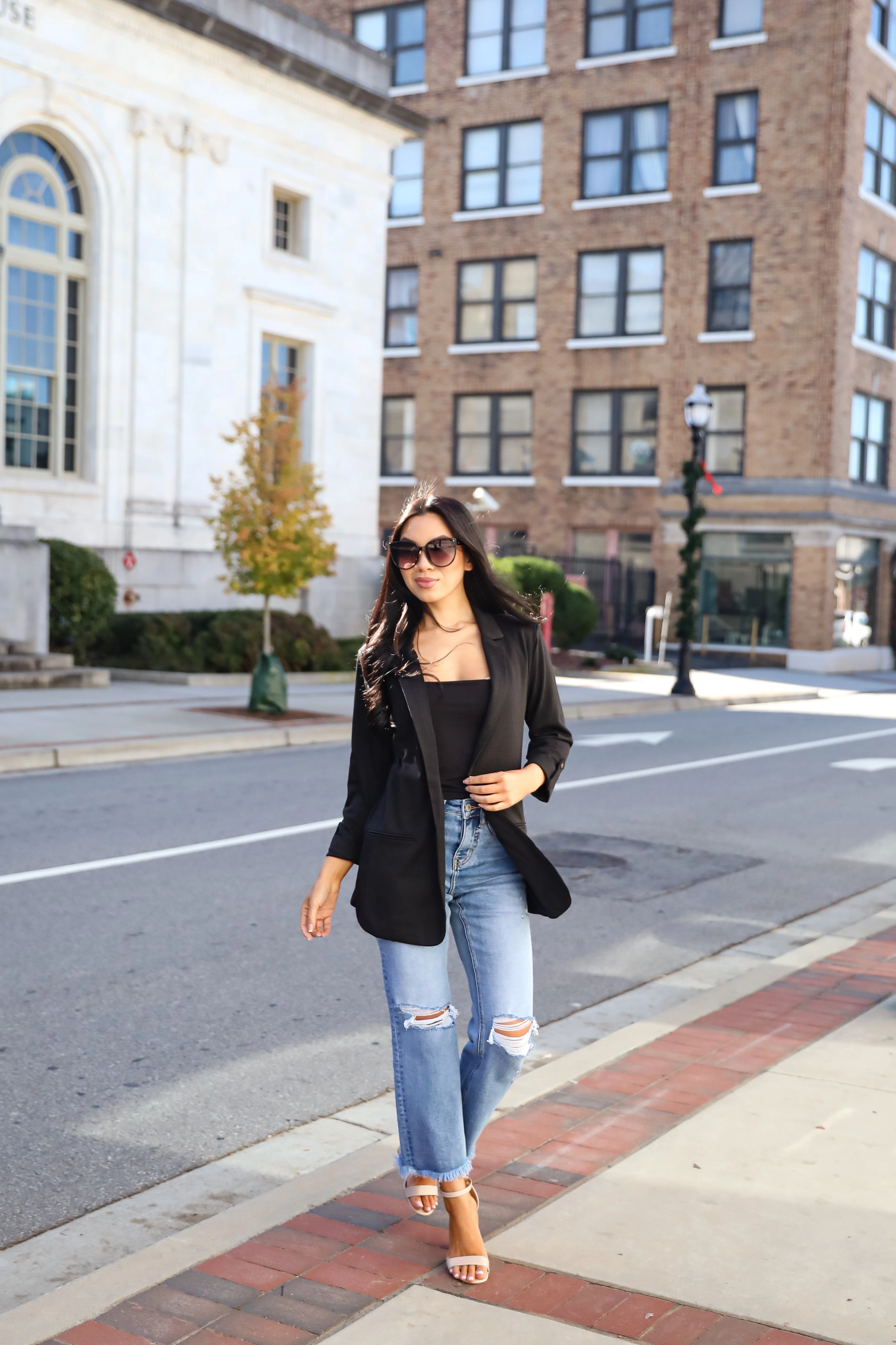FINAL SALE - Major Confidence Black Blazer