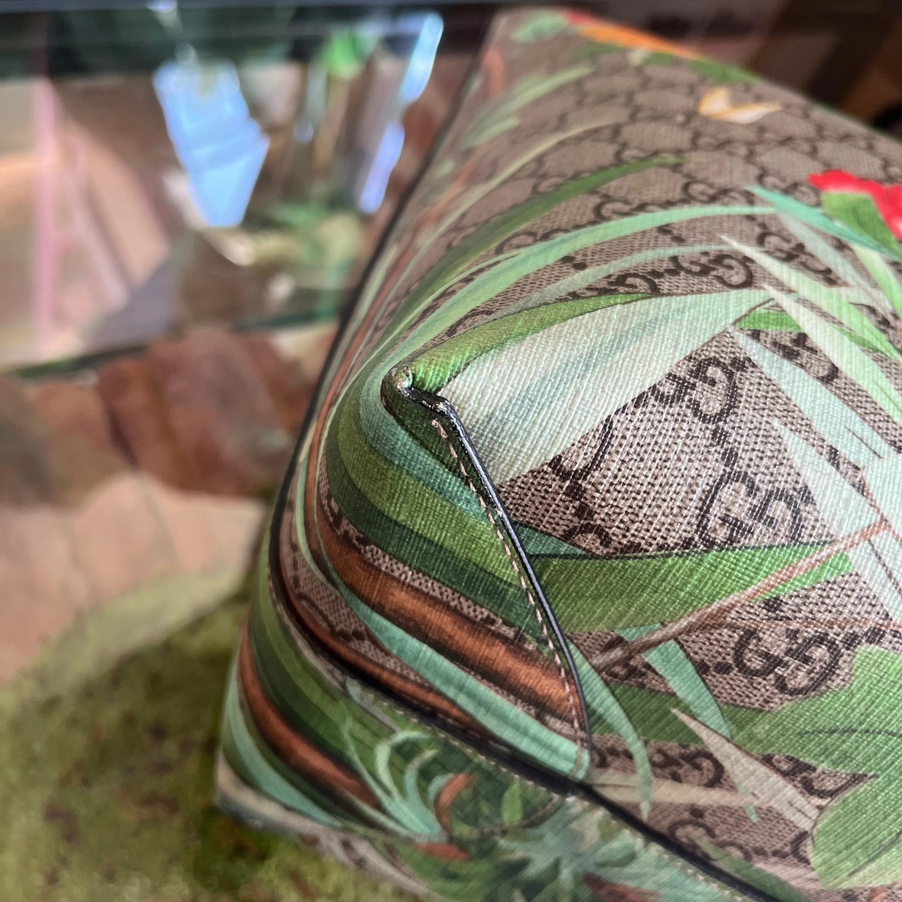 GUCCI Tian GG Supreme Soft Jungle Tote