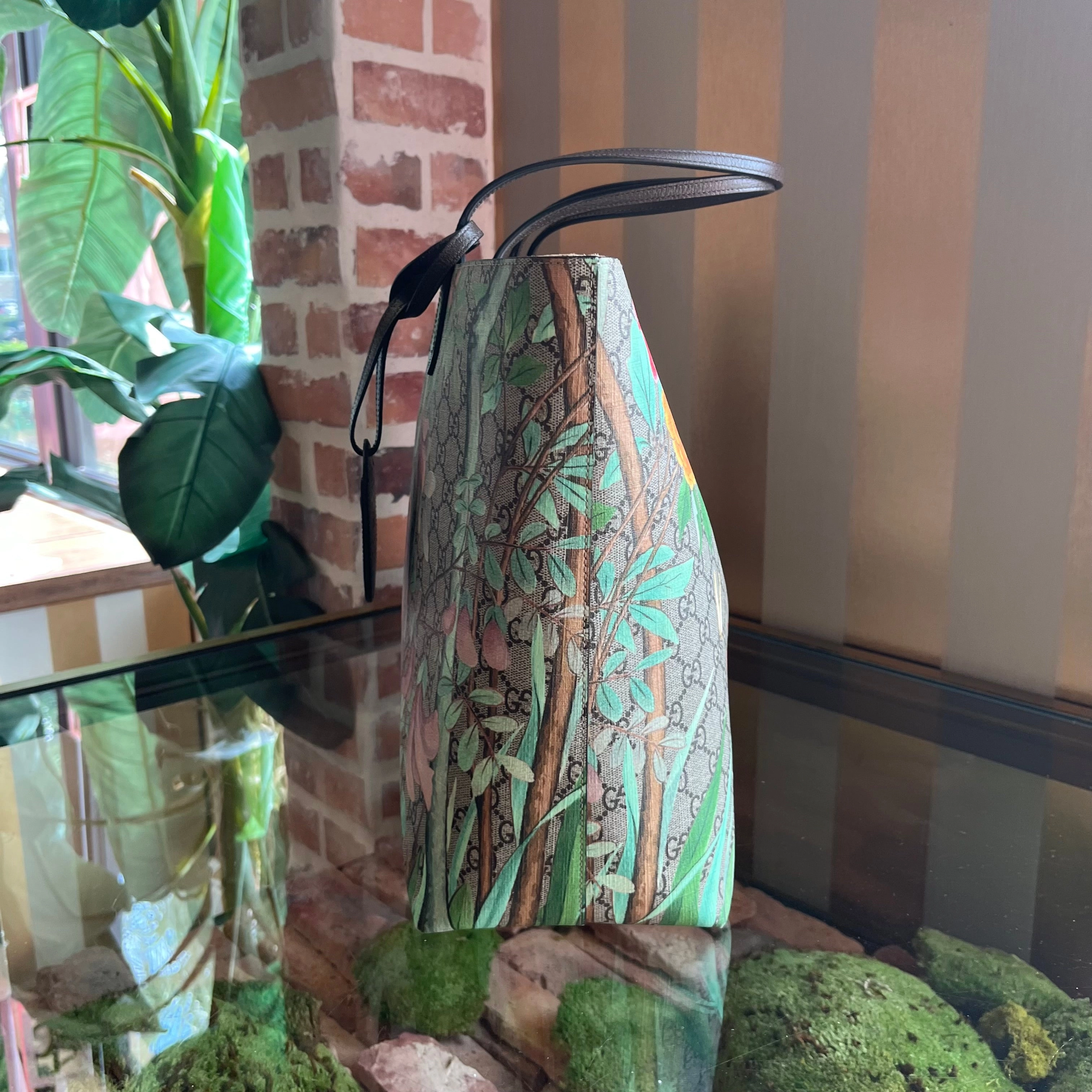 GUCCI Tian GG Supreme Soft Jungle Tote