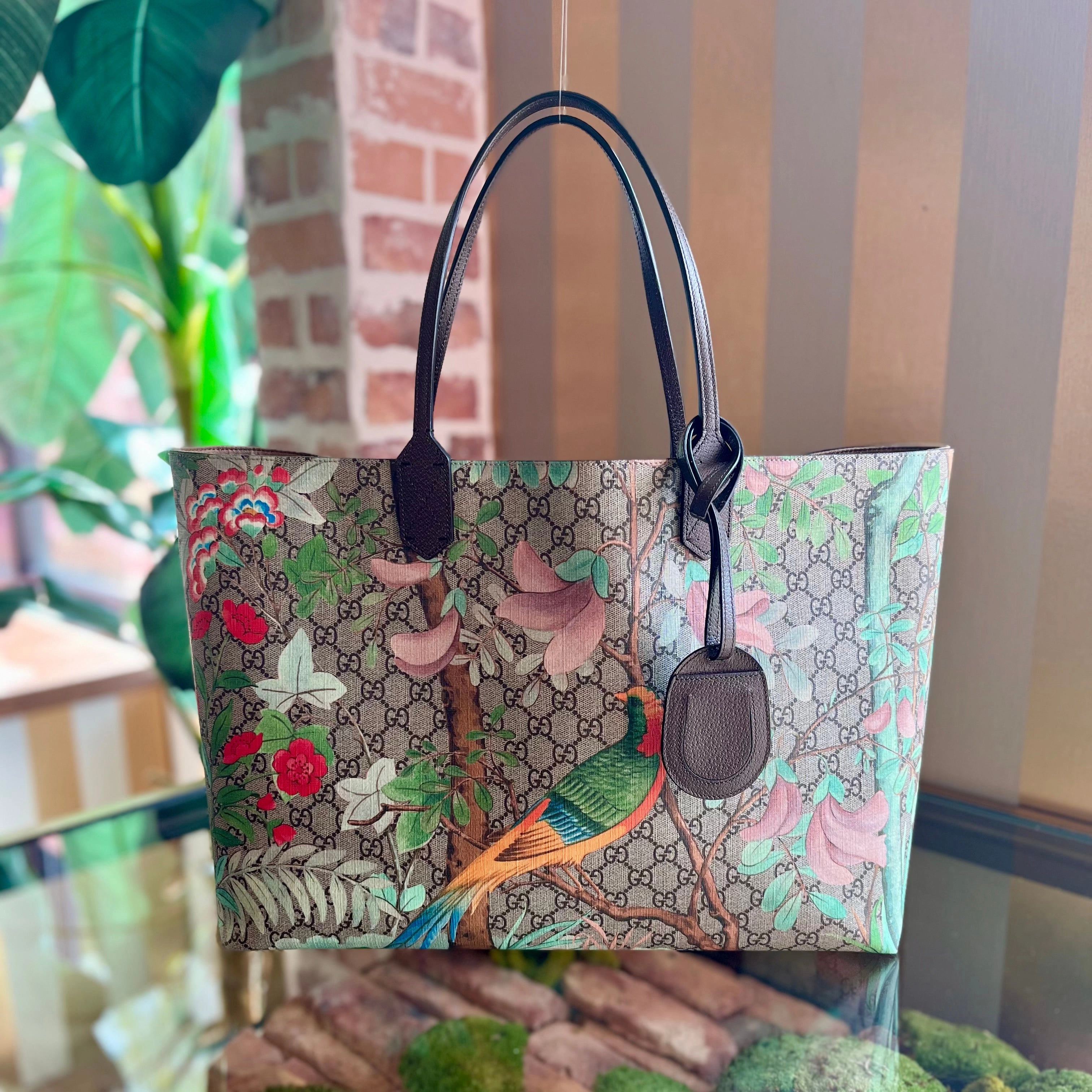 GUCCI Tian GG Supreme Soft Jungle Tote