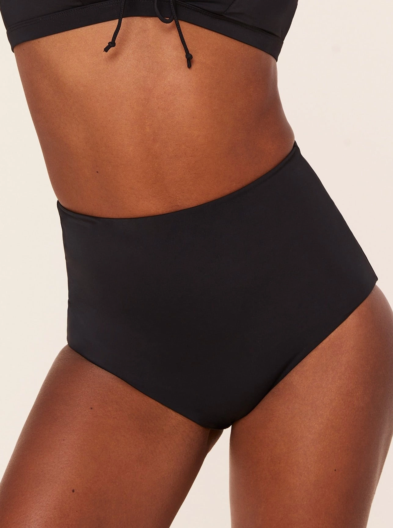 The Super Highwaist Bottom - Eco Nylon - Black
