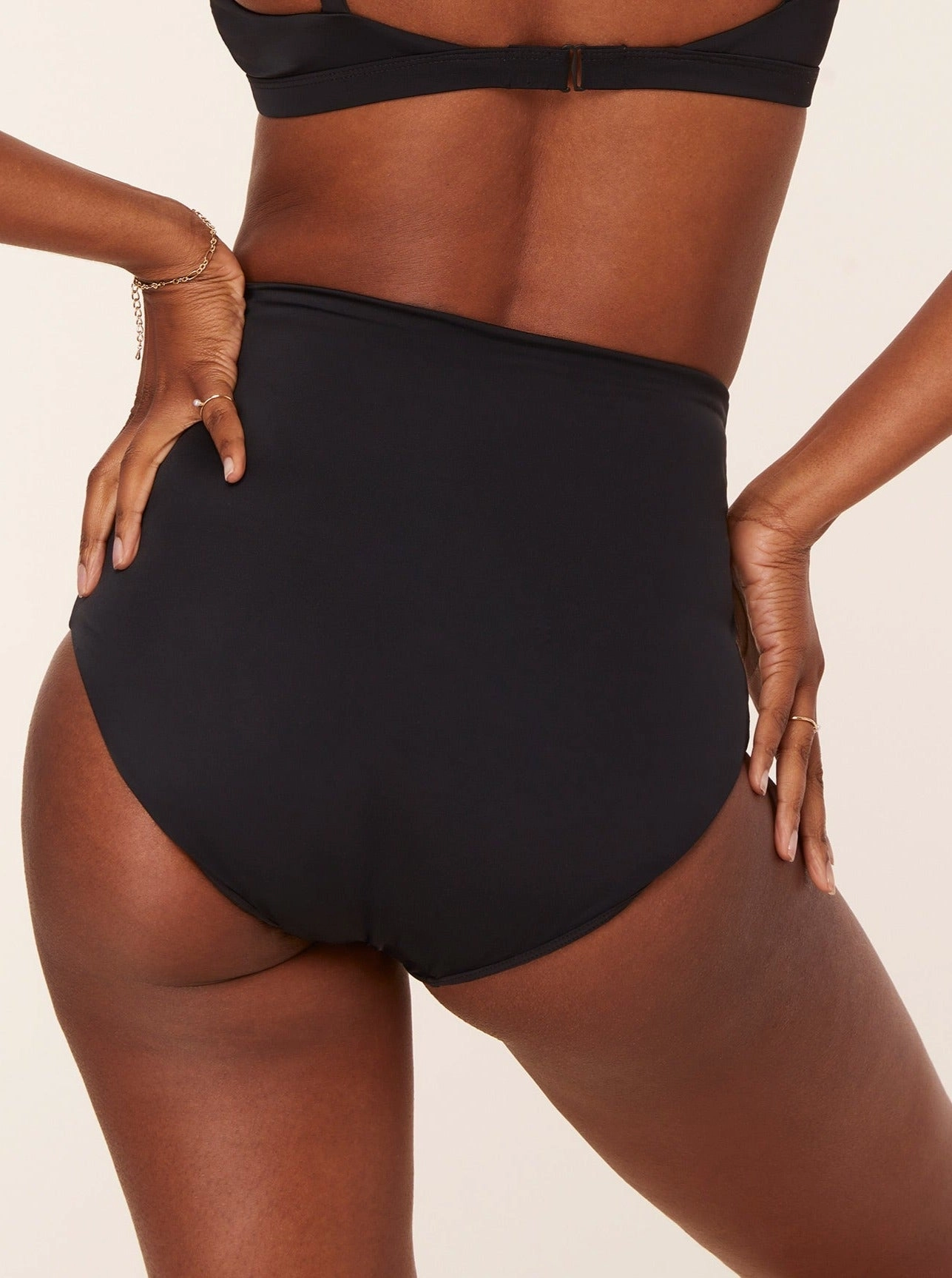 The Super Highwaist Bottom - Eco Nylon - Black