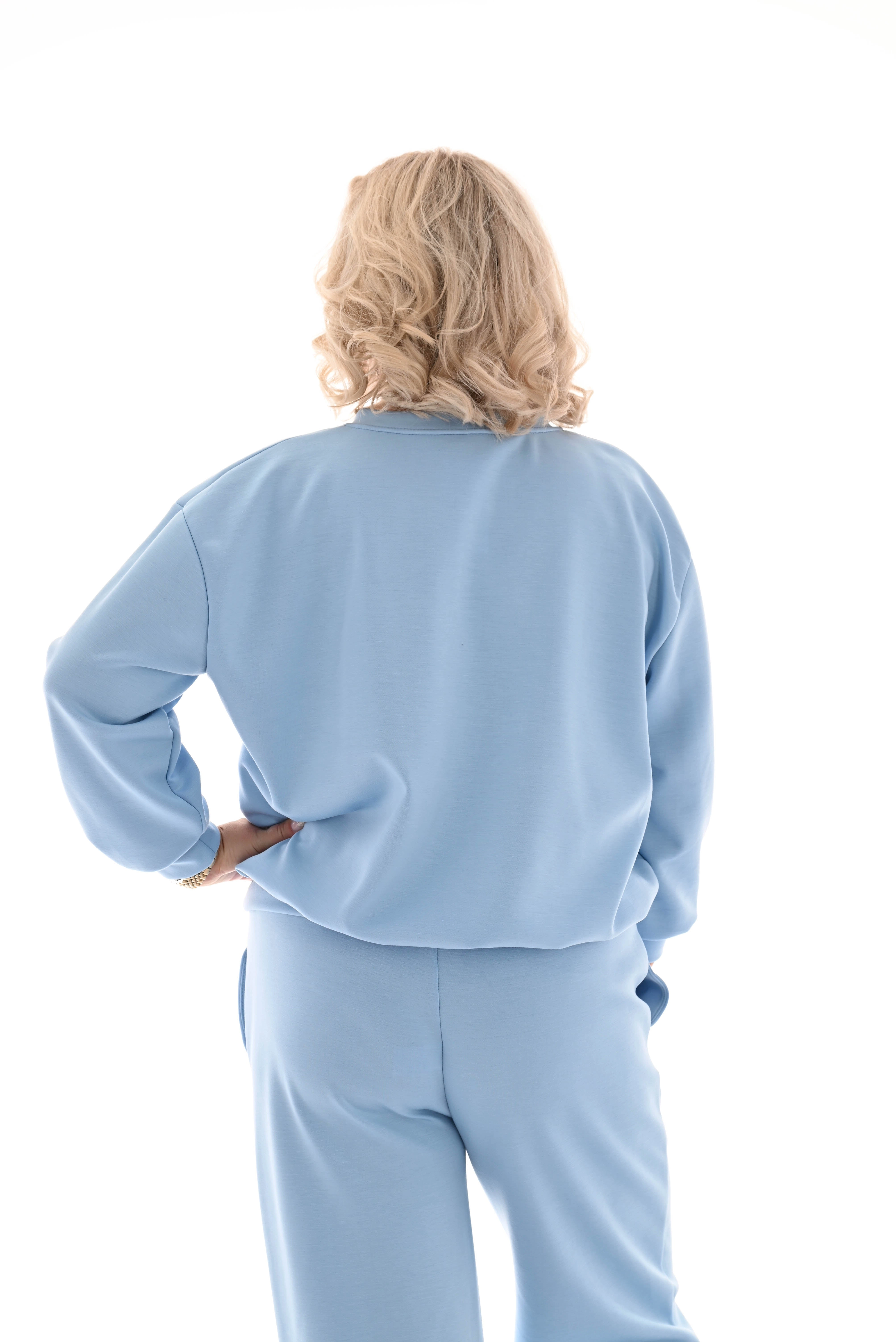 Tweedelig comfy pak v-hals lichtblauw