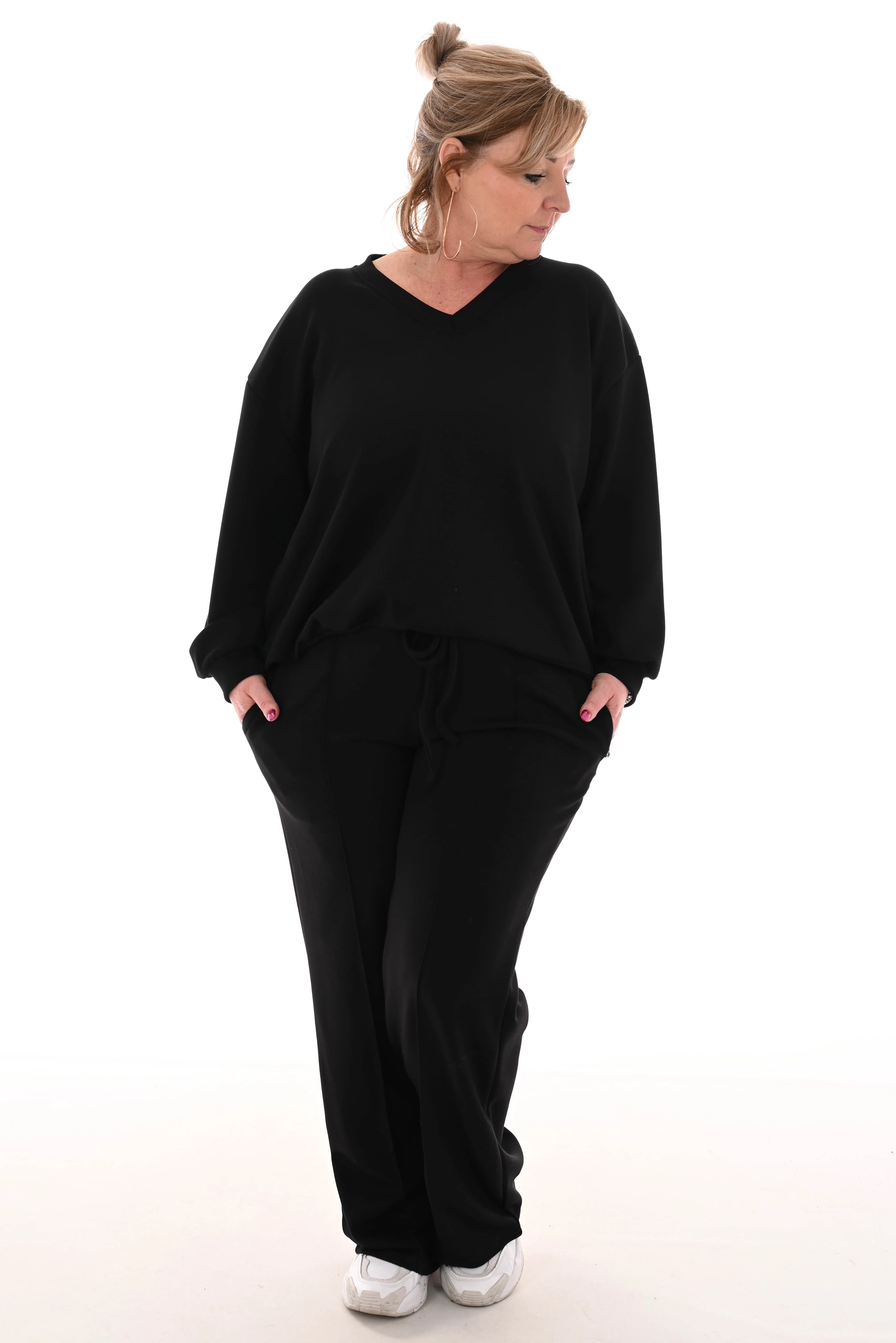 Tweedelig comfy pak v-hals zwart