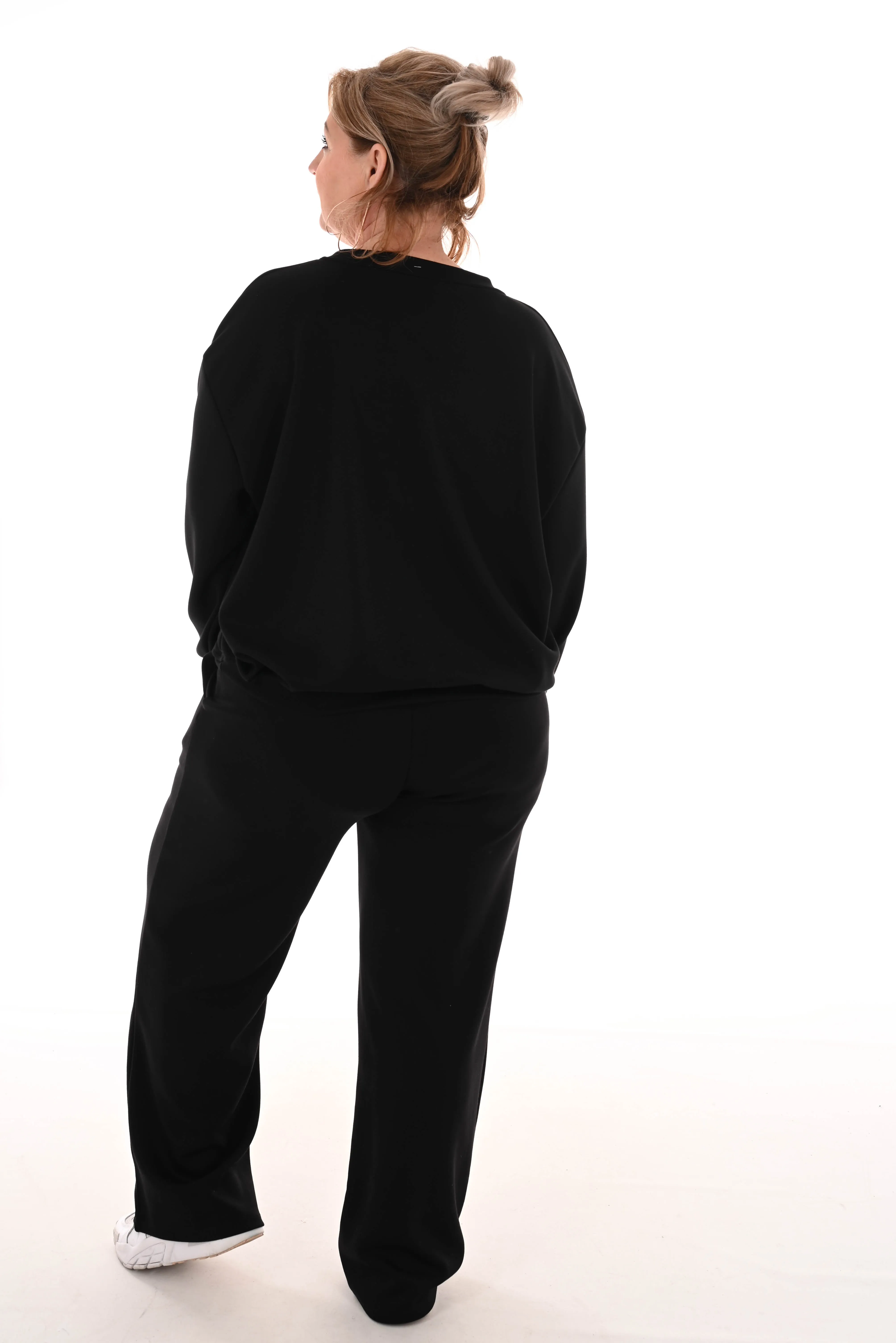 Tweedelig comfy pak v-hals zwart